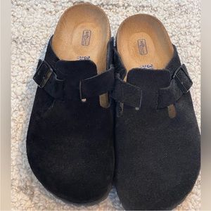 Birkenstock Boston Black Suede Soft Footbed